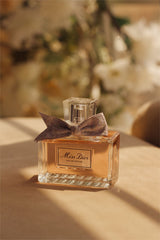 Miss Dior Cherie woman
