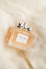 Miss Dior Cherie woman