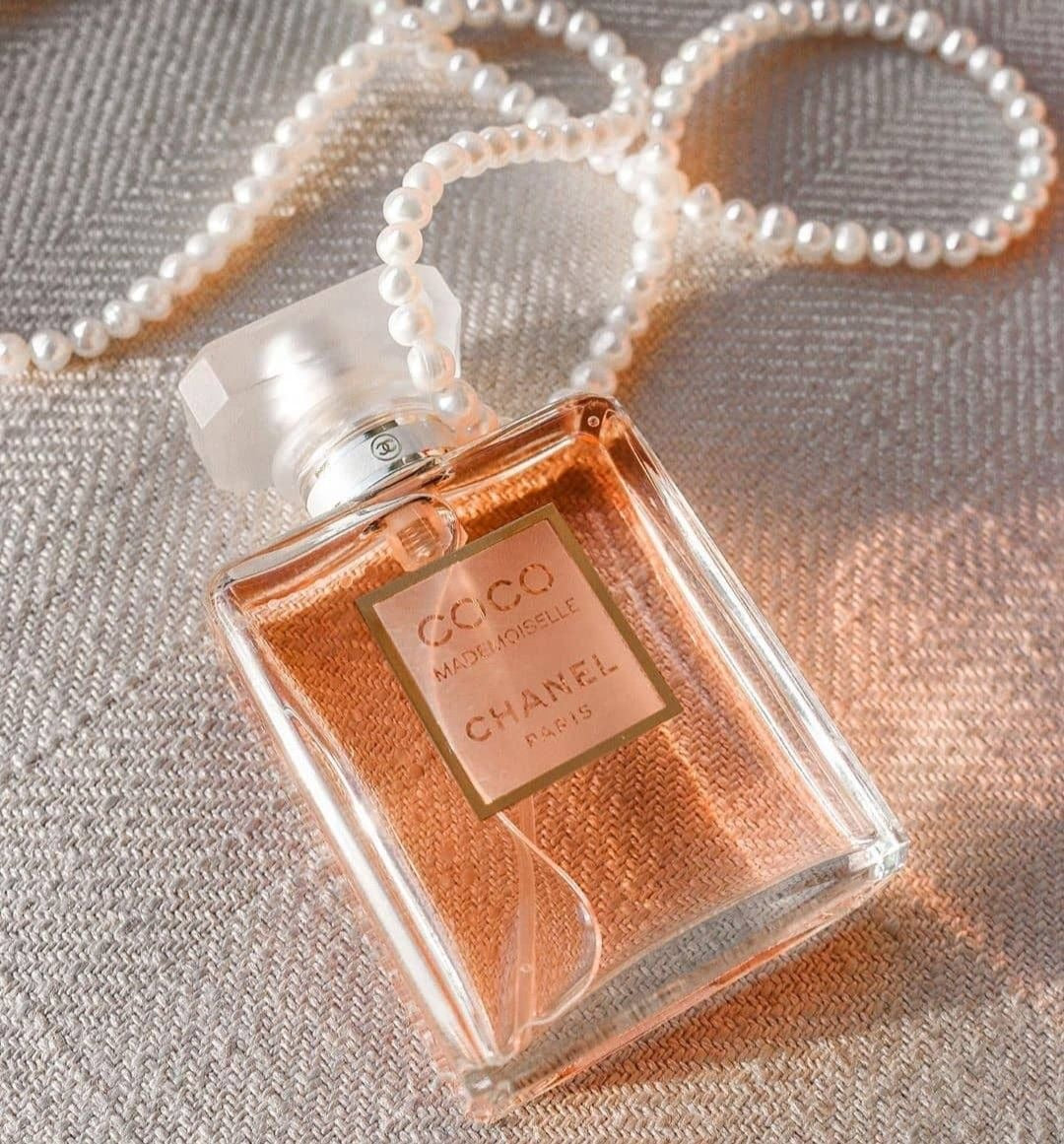 CHANEL Coco Mademoiselle Woman